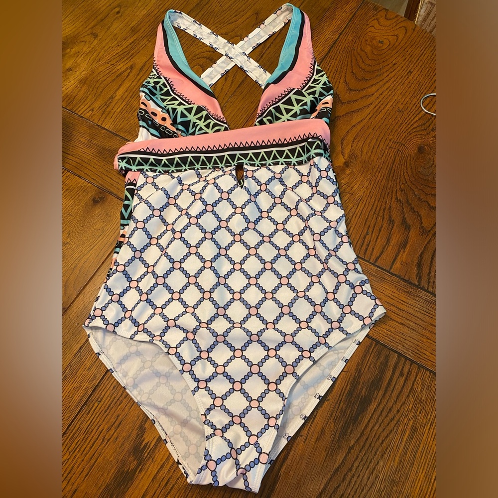 One piece L bathing suit